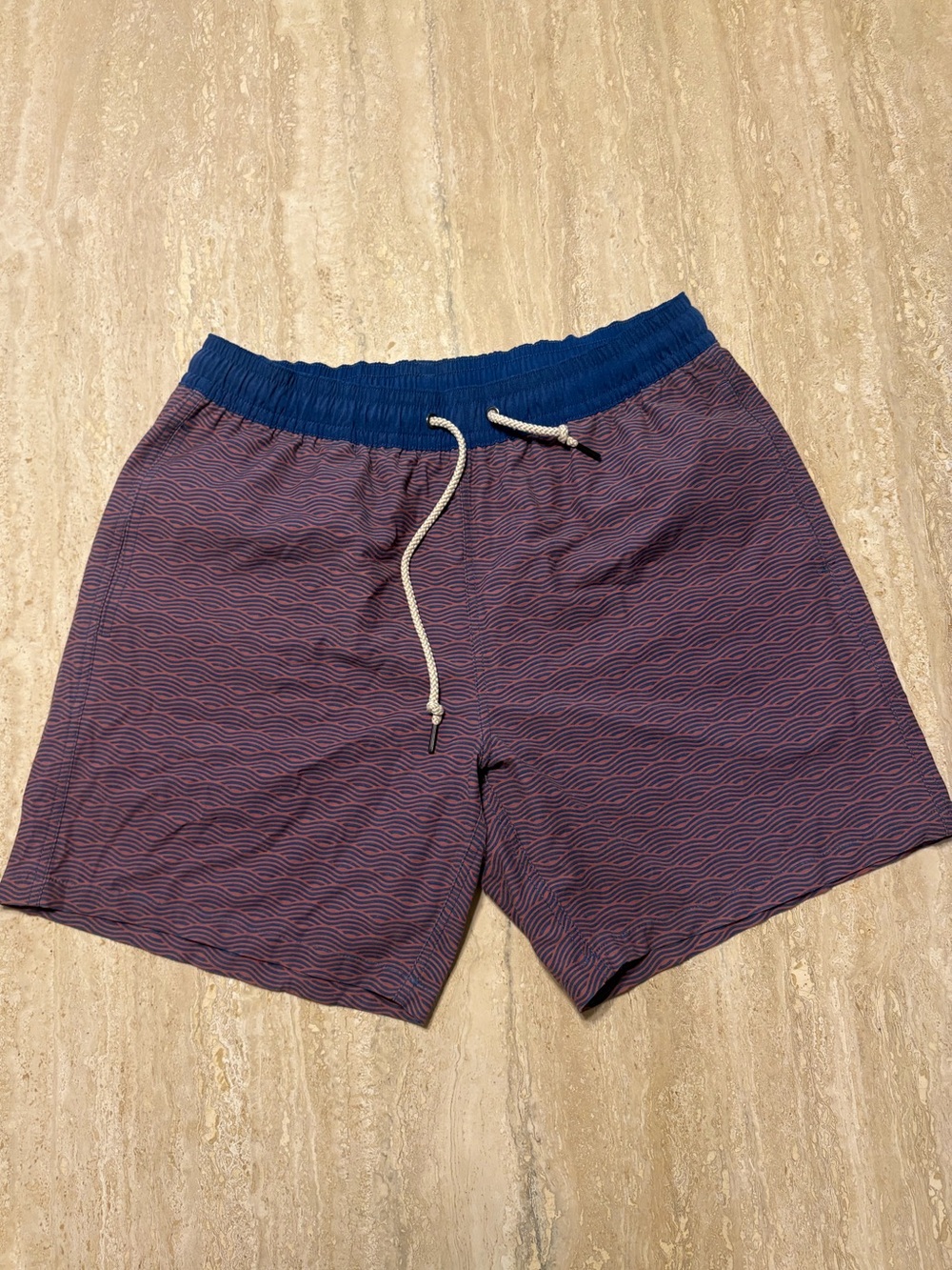 Fair Harbor The Anchor Swim Trunks Mens XL Red Blue Wave Print BreezeKnit Liner